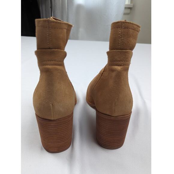 Kaanas Tan Ankle Boots - Picture 5 of 7